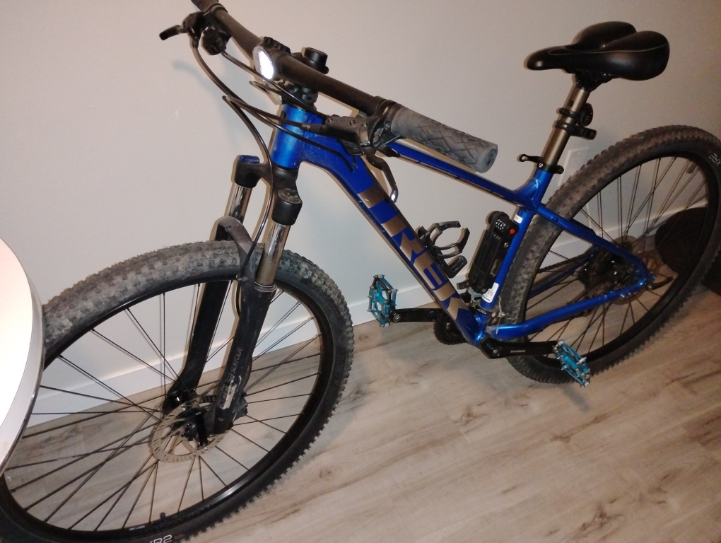Trek Marlin 6 Blue Mountain Bike