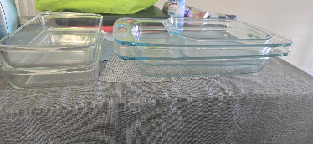 Pyrex Glass Baking Dishes - Set of 5 - photo 2