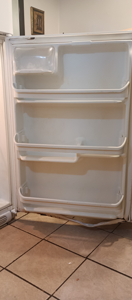 Used Refrigerator - photo 4