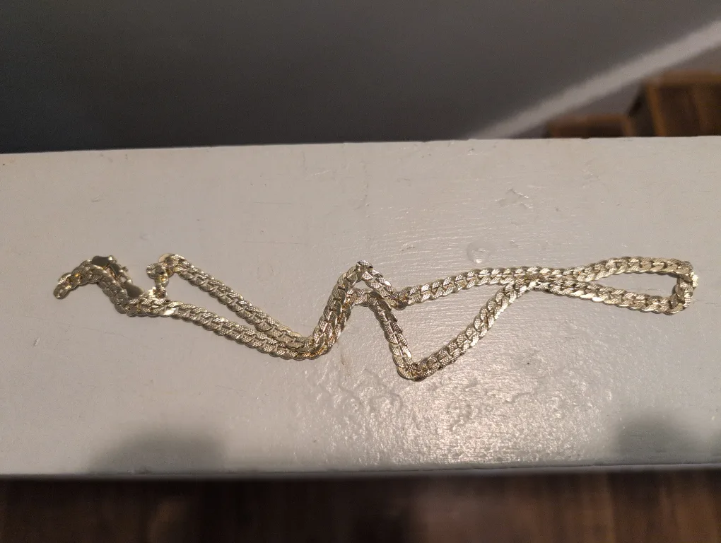 Gold colour Chain thumbnail