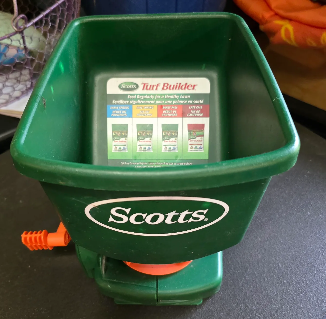 Scotts Turf Builder Spreader thumbnail