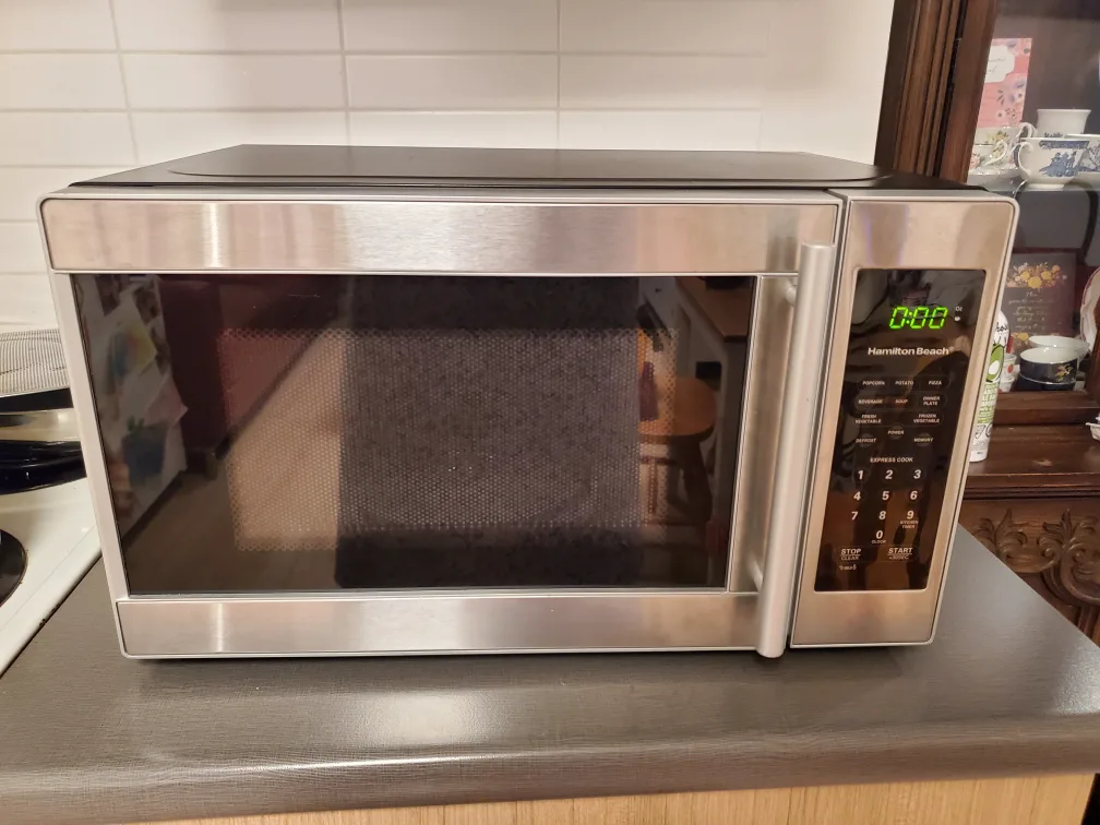 Hamilton Beach Microwave Oven thumbnail