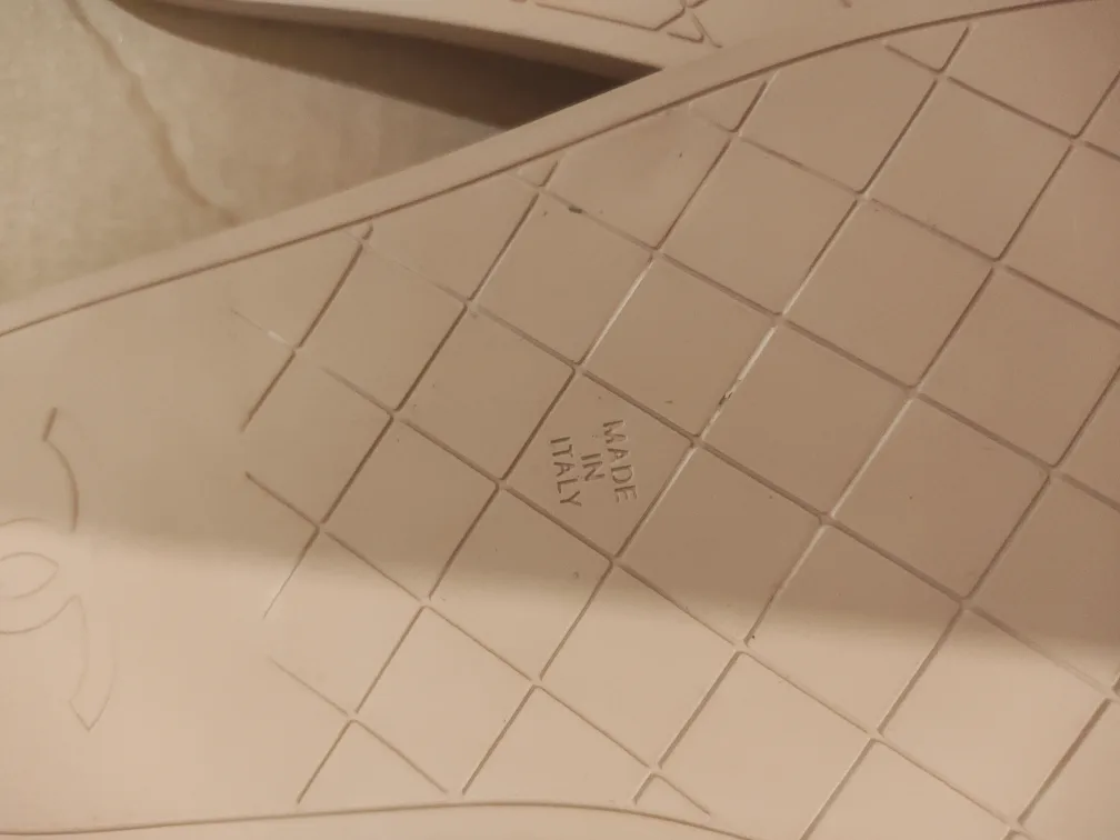 Chanel Beige Thong Sandals image indicator(4)