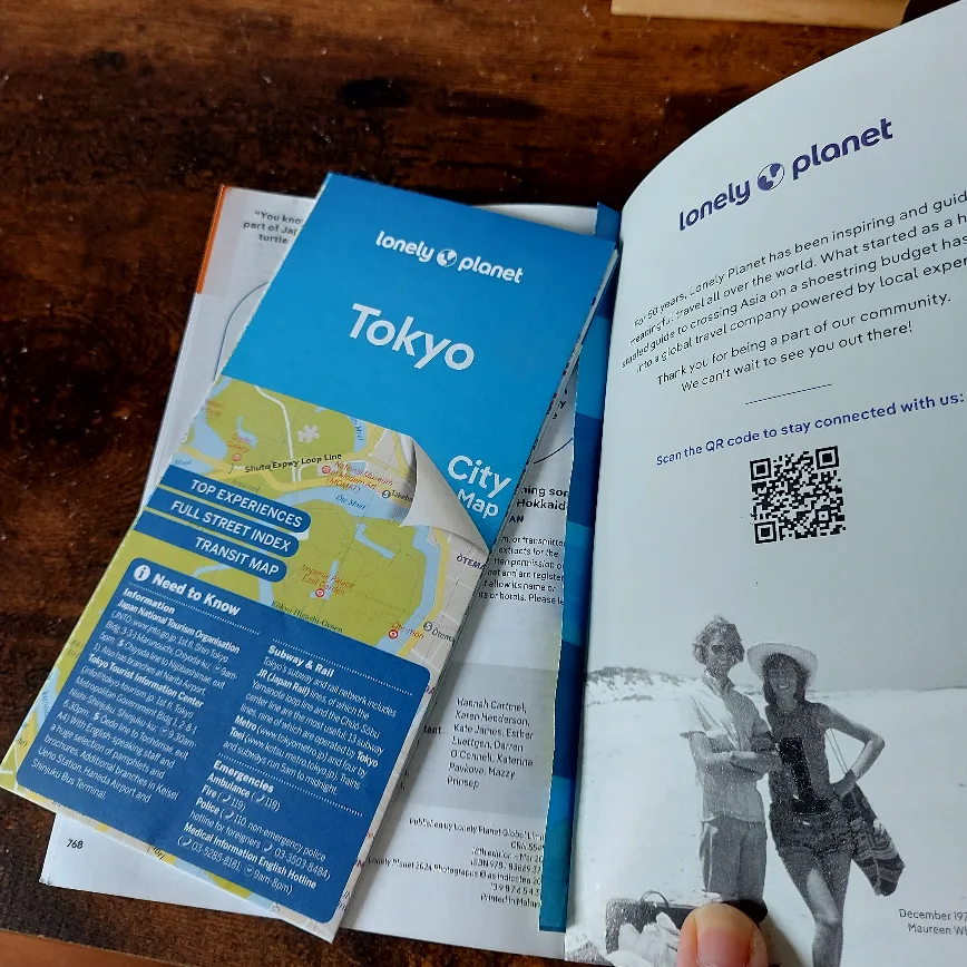 Lonely Planet Japan Travel Guide image indicator(4)