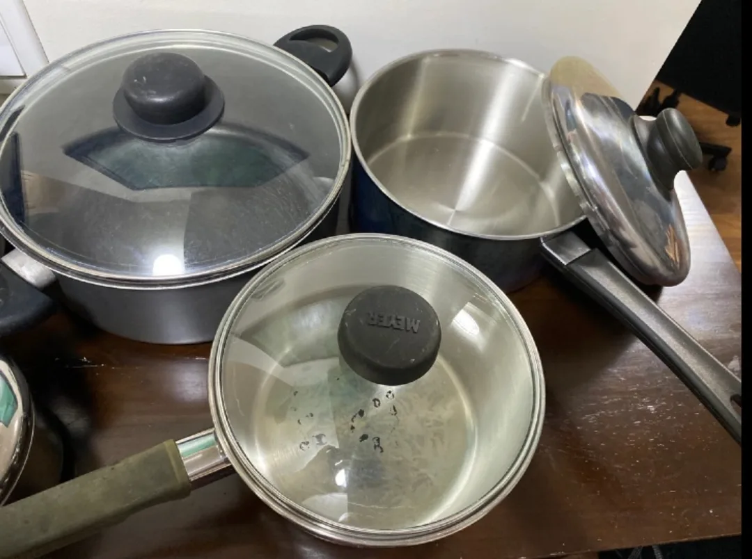 Set of Stainless Steel Cookware image indicator(3)