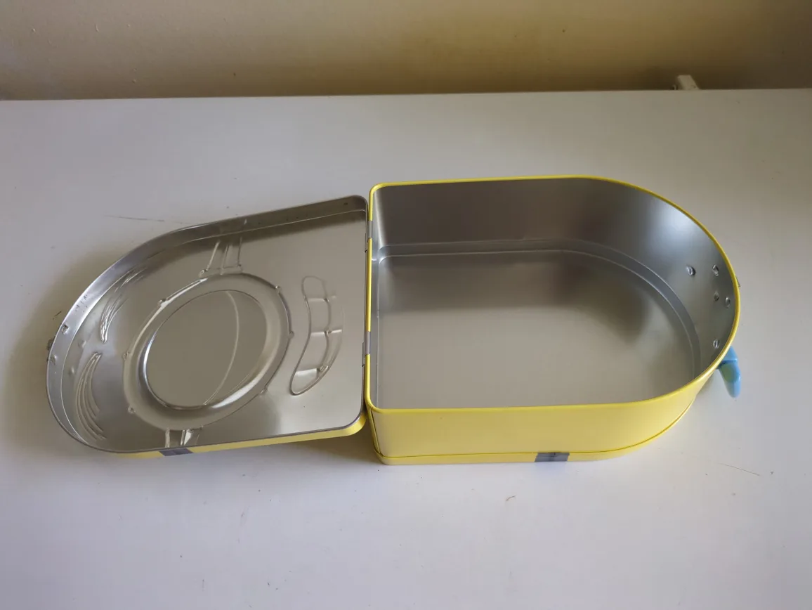 Stuart Minion Tin Lunch Box image indicator(4)