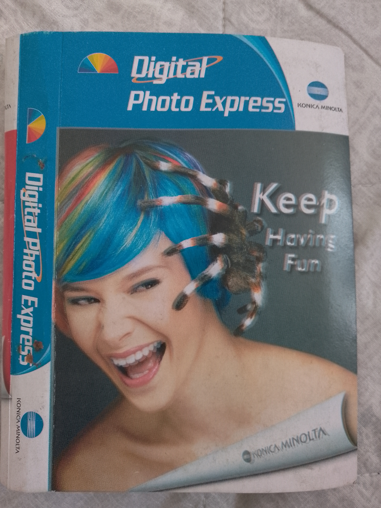 Digital Photo Express Album #freecycle 🥕🌟