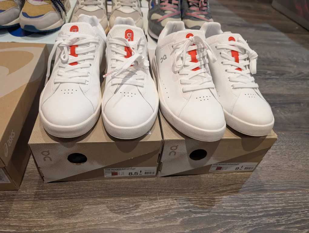 BNIB, On The Roger Advantage Sneakers, size 8.5 and 9 womens image indicator(5)