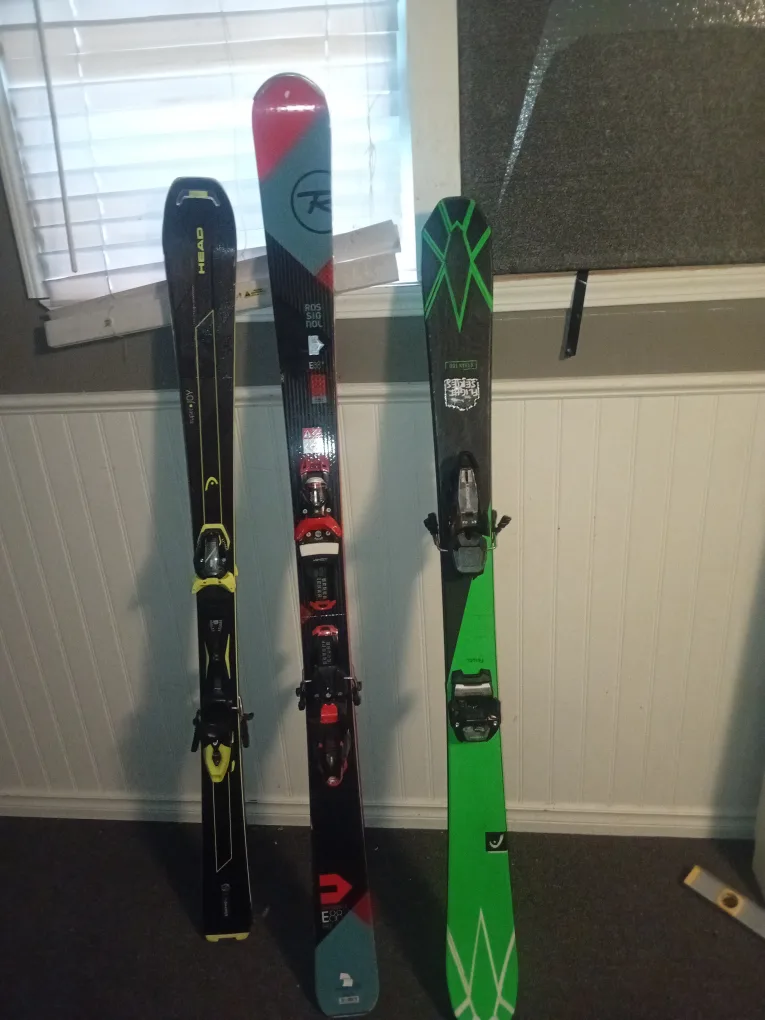 Skis taking offers thumbnail