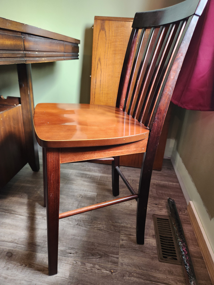 Used, good condition,  Bar Table with storage and 4 Chairs - photo 3