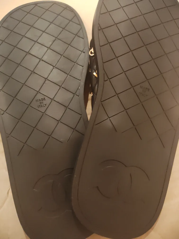 CHANEL Sandals image indicator(3)