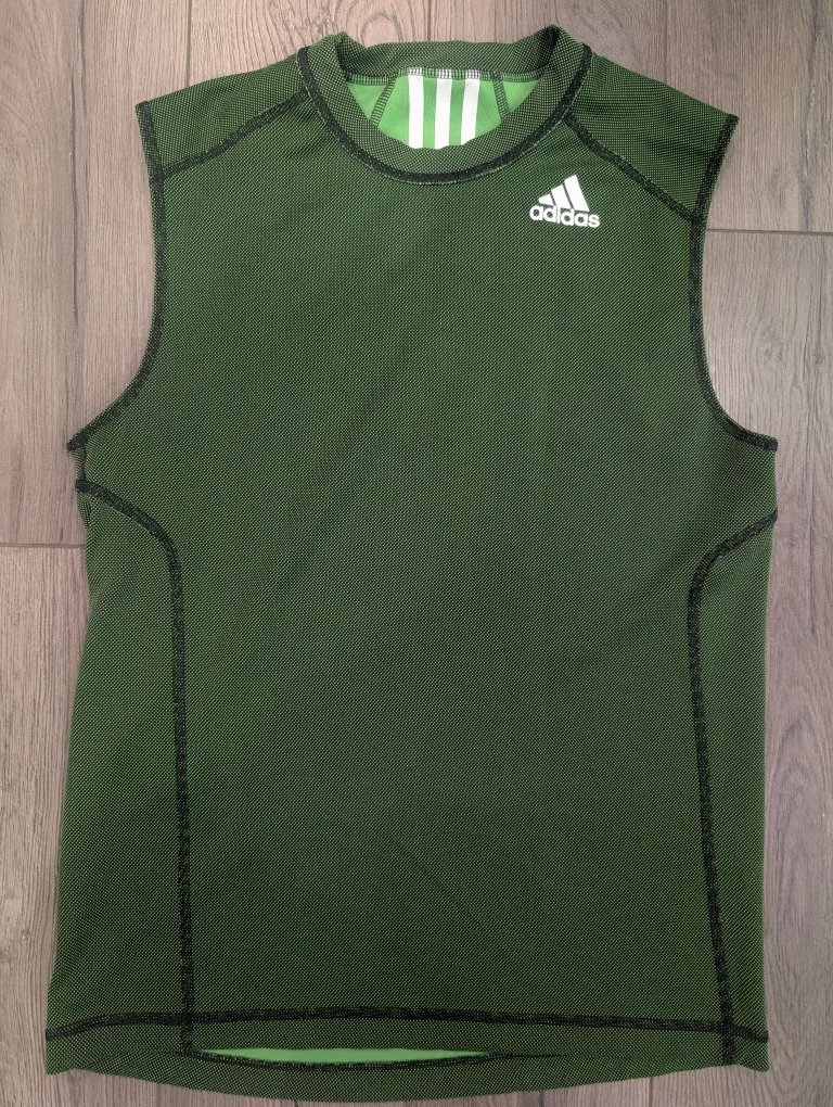 VGUC - Men's Adidas Reversible Sleeveless Gym Workout Shirt image indicator(8)