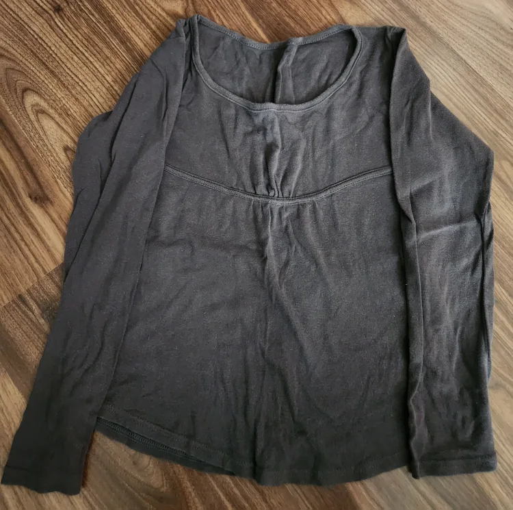 Bundle-7 tops+hat($28) image indicator(3)