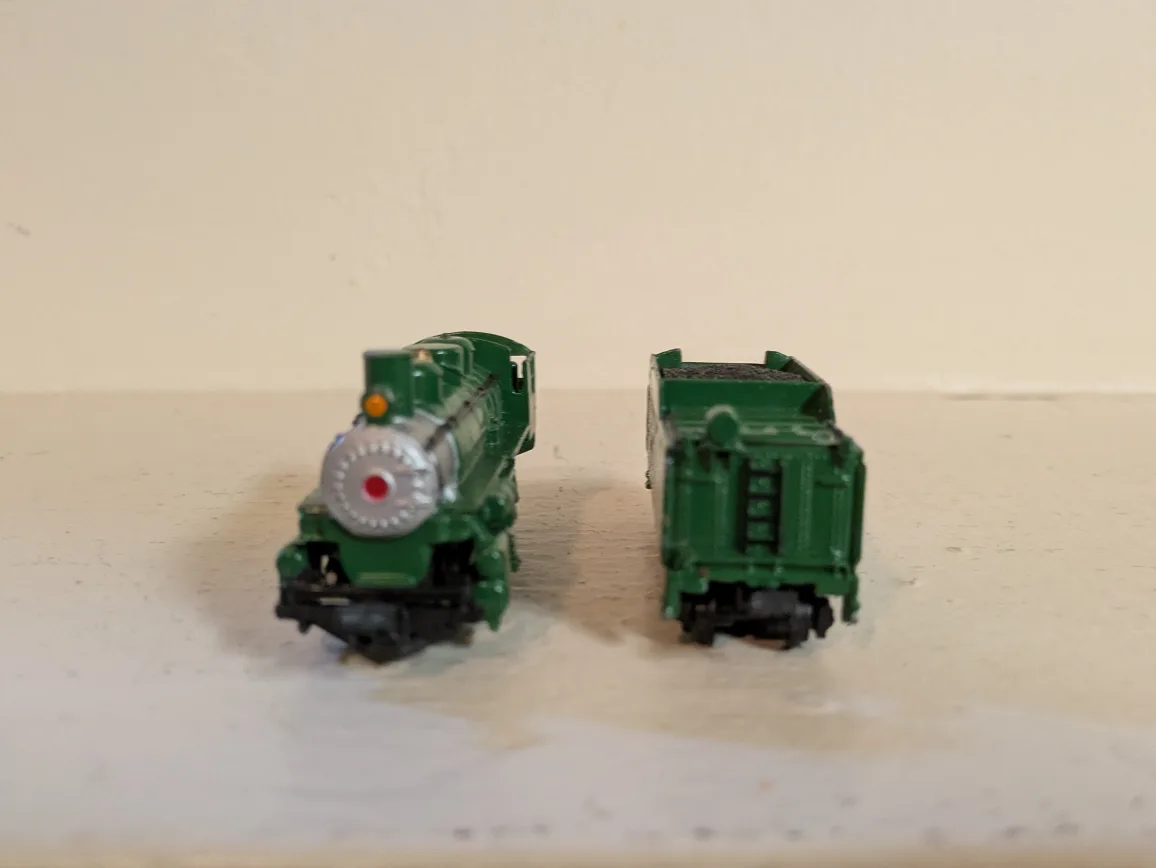 Maisto Green Train and Car image indicator(2)