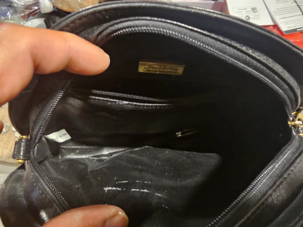 Toni Shelton Black Leather Shoulder Bag image indicator(2)