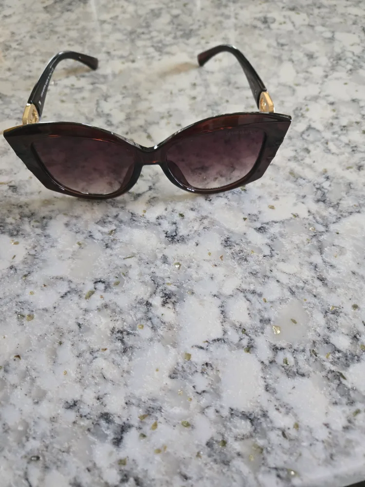 Louis Vuitton Sunglasses thumbnail