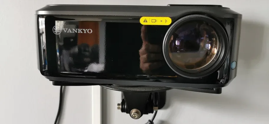 VANKYO Projector V620 with 84" Projection Screen thumbnail