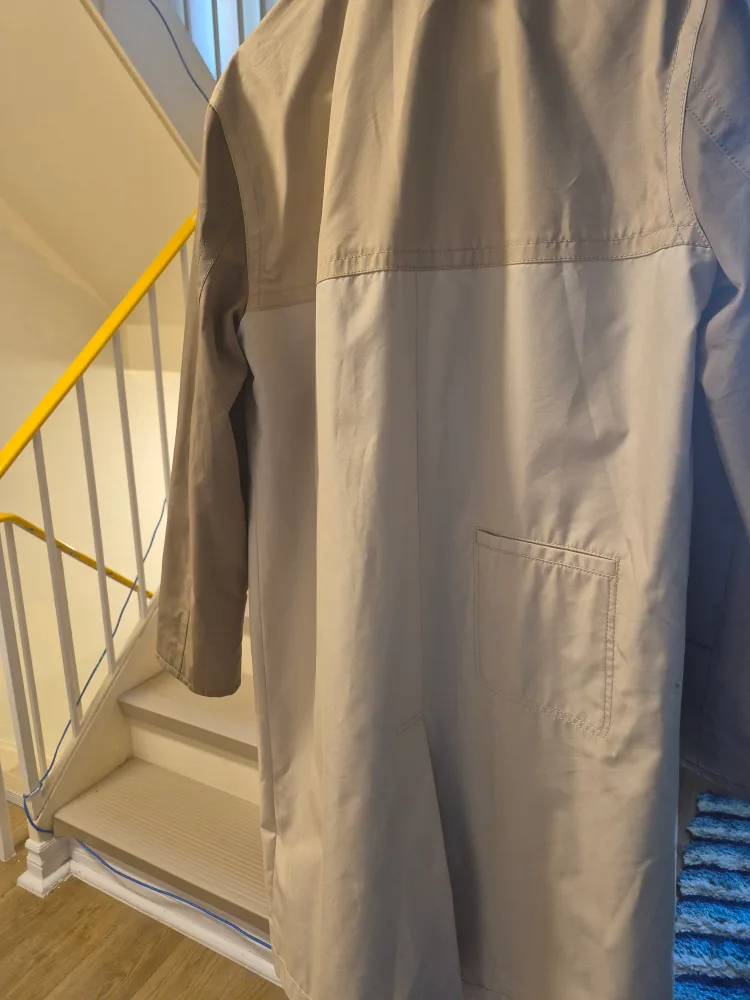 Stylish Two-Toned Trench Coat image indicator(4)