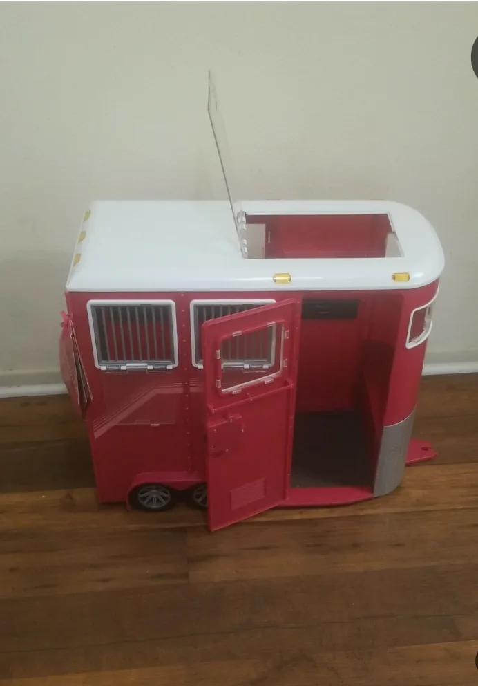 Our Generation Horse Trailer - Red & White thumbnail