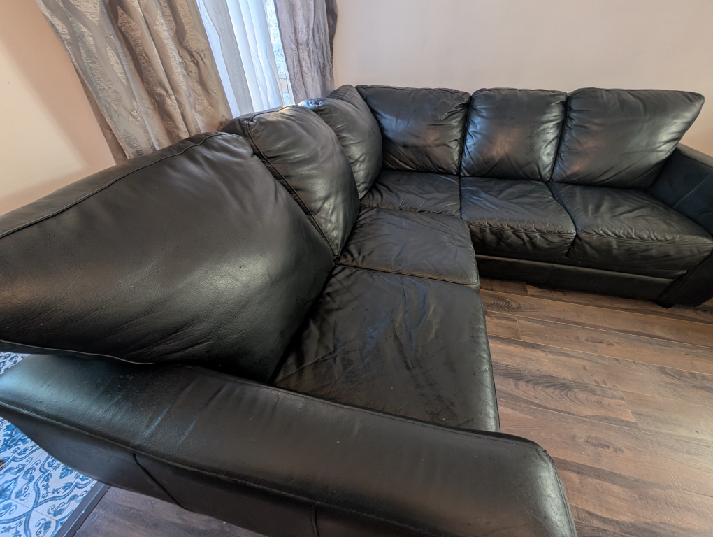 Black Leather Sectional Sofa - photo 3