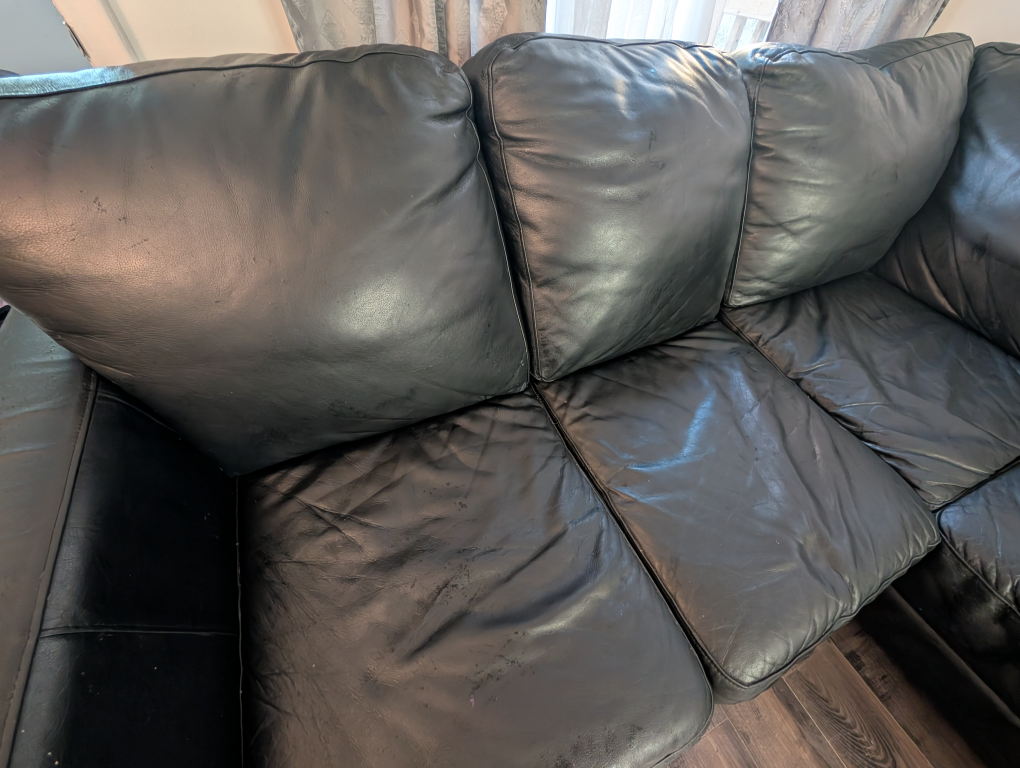 Black Leather Sectional Sofa - photo 4