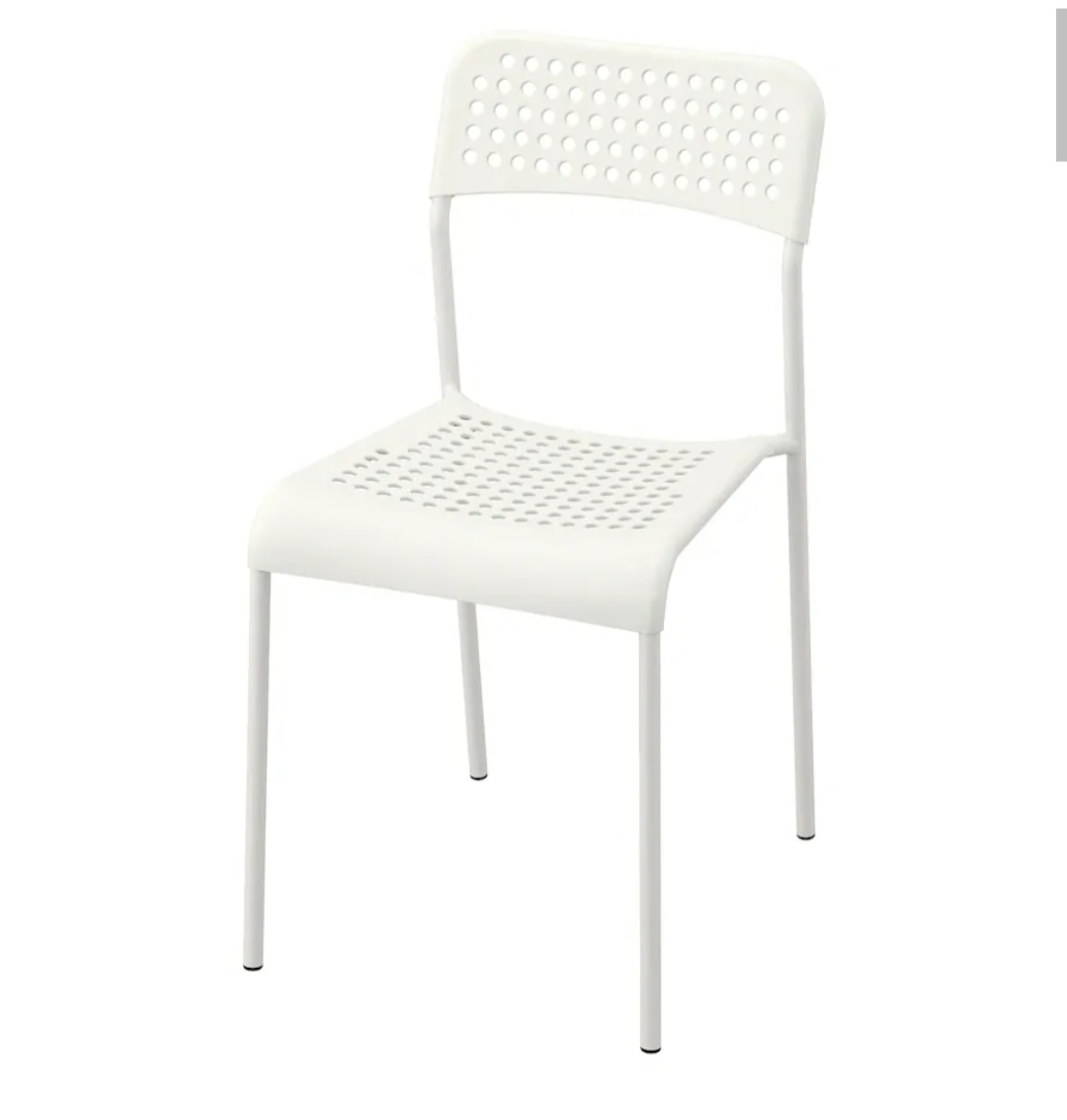 2 White chairs and table set - photo 2