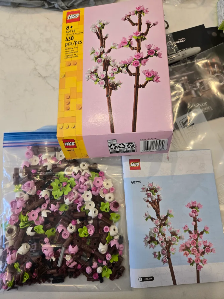 LEGO Cherry Blossoms Set thumbnail