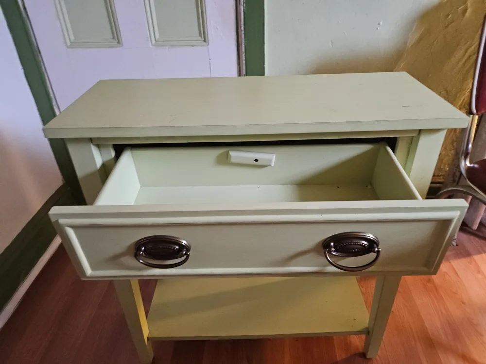 Vintage Nightstand with Drawer image indicator(3)