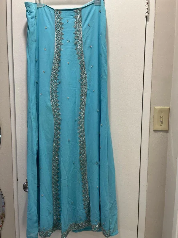 Indian Full Set Lehenga Outfit image indicator(4)