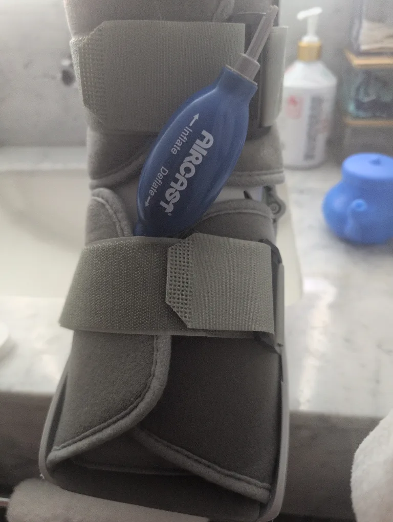 AIRCAST  Medical safety cast  boot image indicator(2)