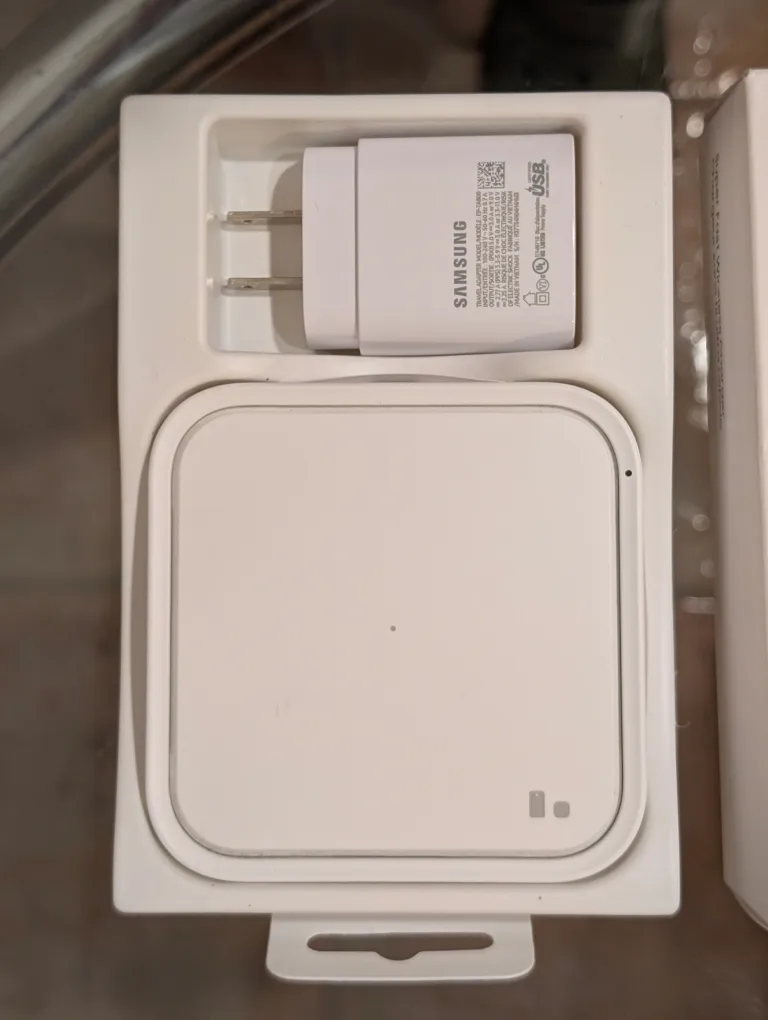 Samsung Super Fast Wireless Charger image indicator(3)