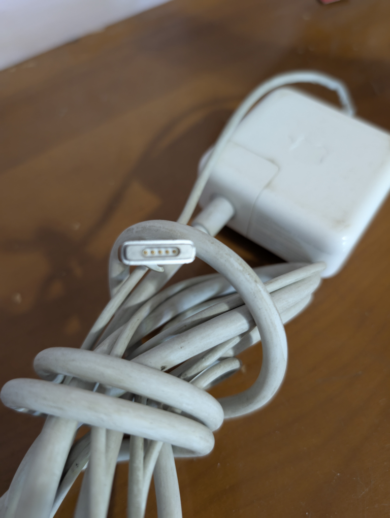 Apple MacBook Charger - photo 2