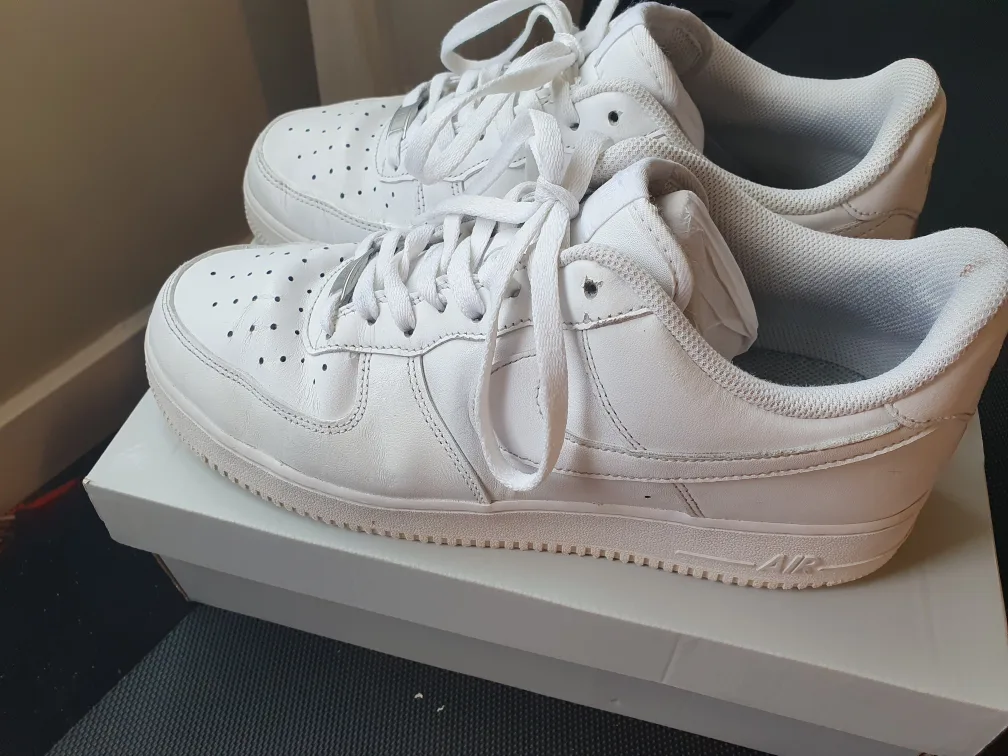 Nike Air Force 1 - White Sneakers thumbnail