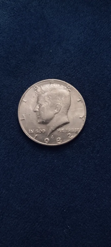 1982 Kennedy Half Dollar Coin image indicator(2)