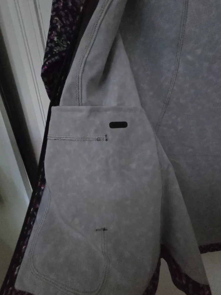 Lululemon Seawheeze Mistover Reflective Jacket image indicator(5)