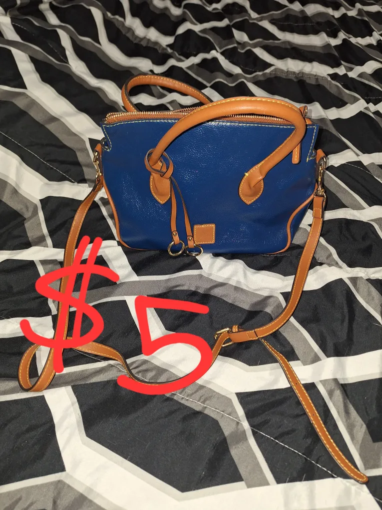 Variety of Handbags thumbnail