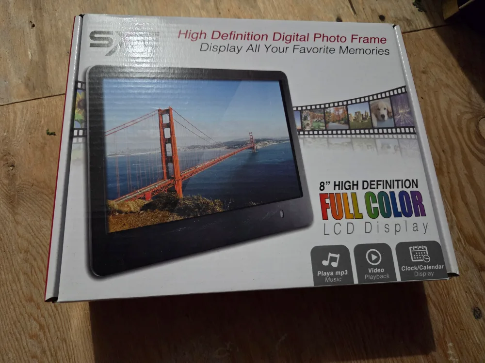 SYE High Definition 8" Digital Photo Frame - thumbnail