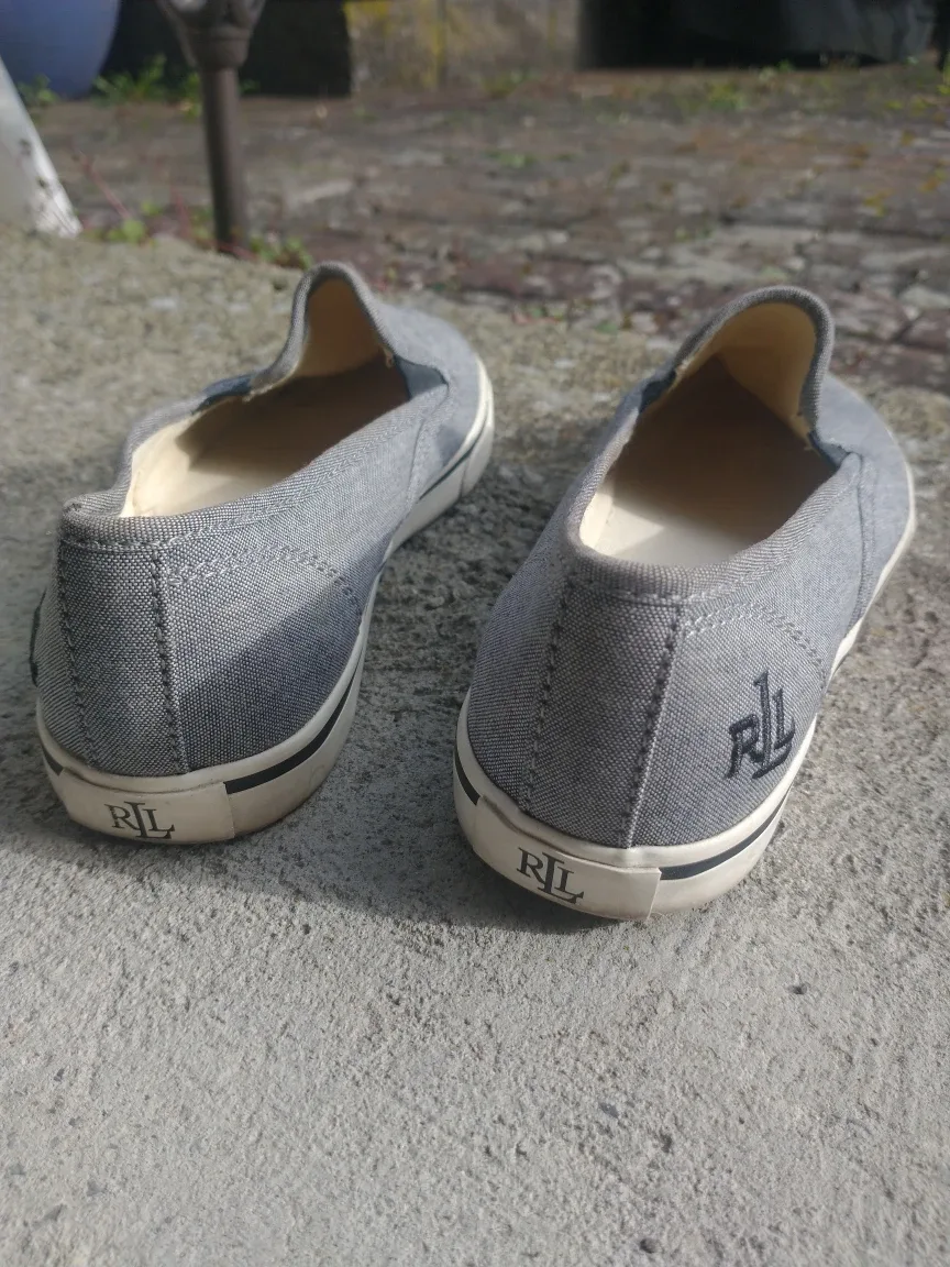 Lauren Ralph Lauren Grey Slip On Shoes Size 7 image indicator(3)