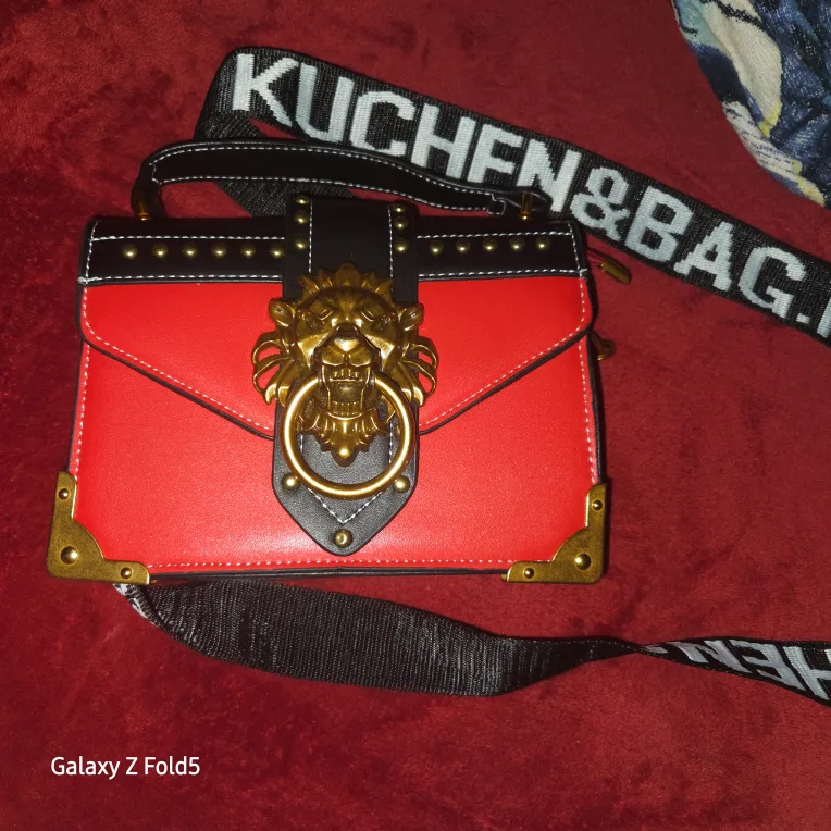 Kuchen&Bag.1980 Red & Black Lion Purse image indicator(5)