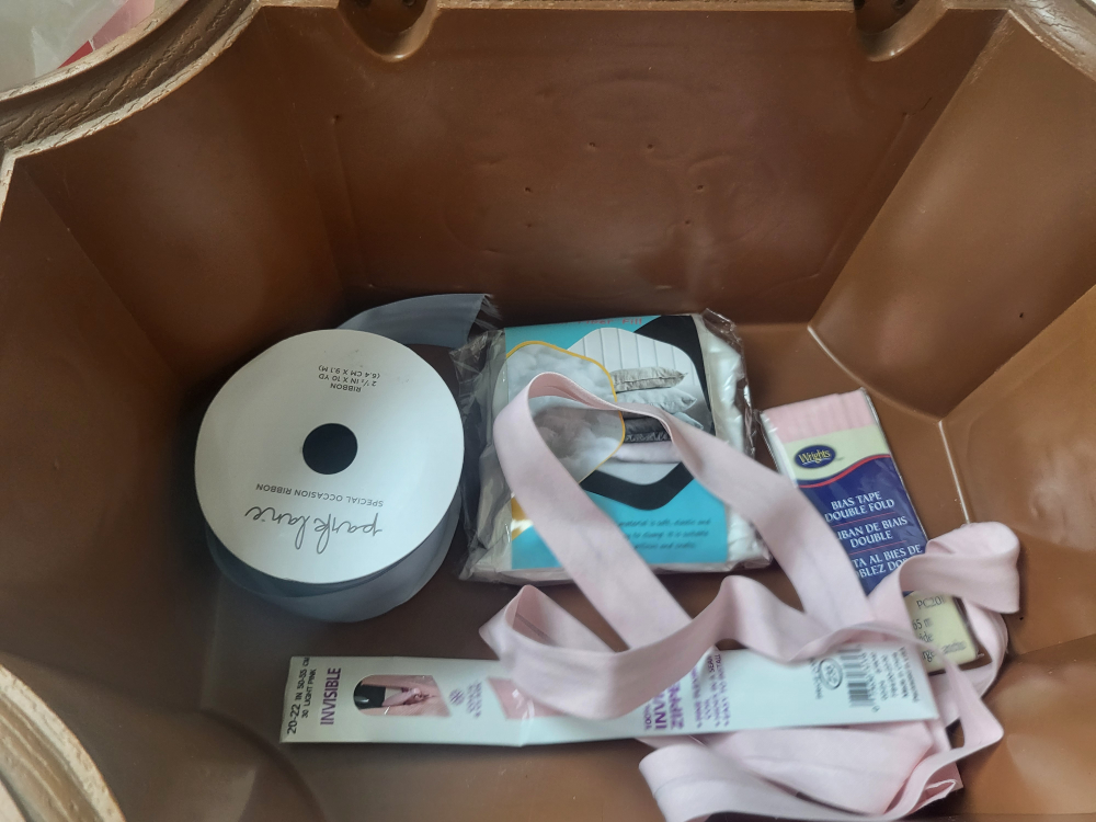 Sewing box (craft box) - photo 3