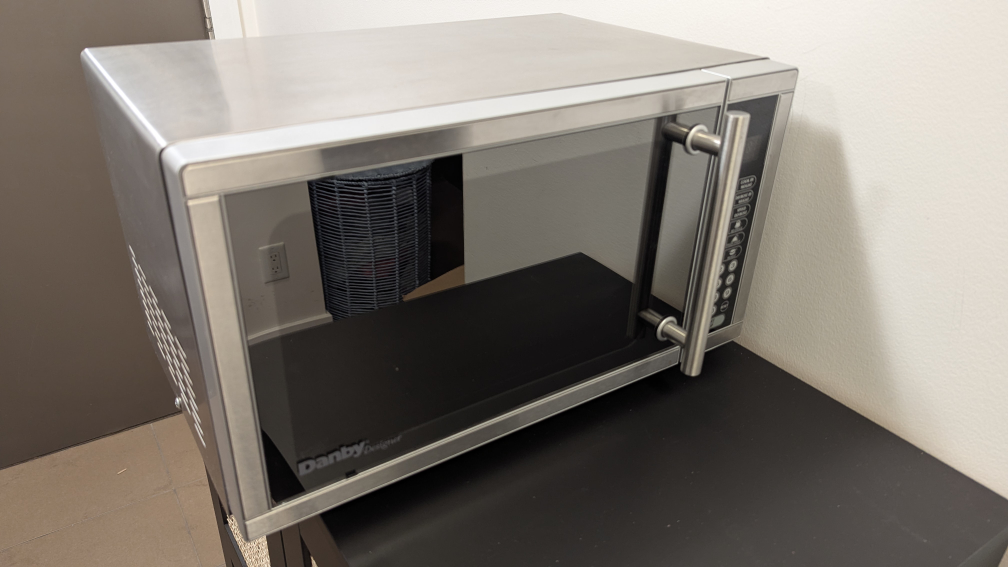 Danby Designer Microwave Oven