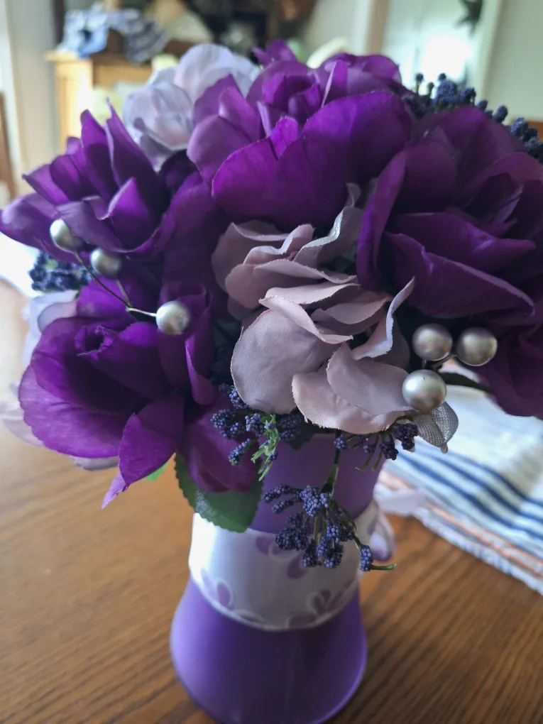 Purple Floral Arrangement image indicator(2)