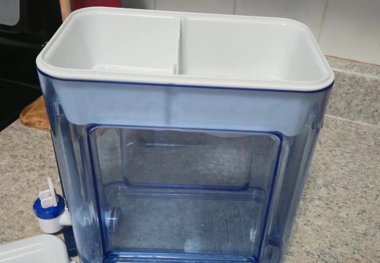 ZeroWater 2.5 Gallon Dispenser # Freecycle image indicator(3)