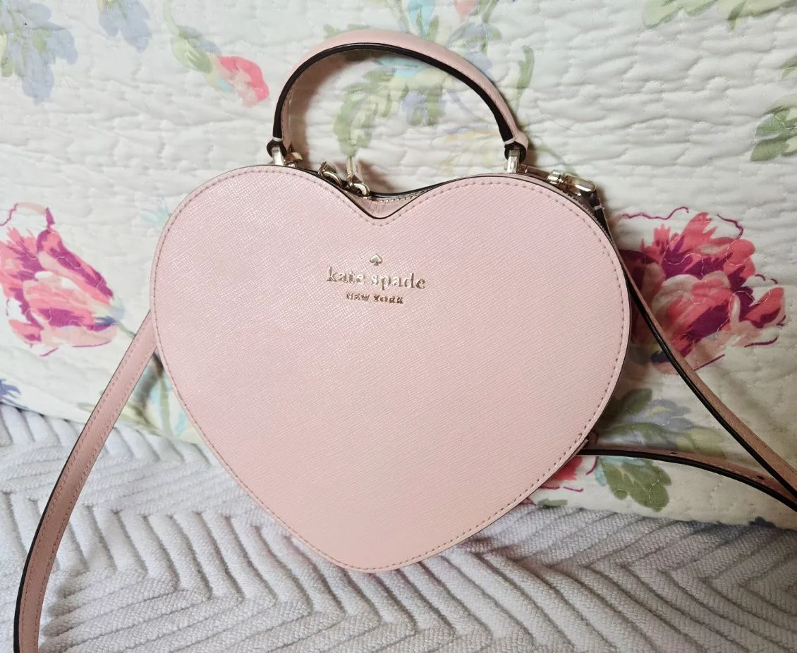 Kate Soade Heart Shaped Purse thumbnail