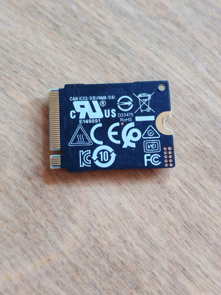 Samsung PM991 NVMe 256GB SSD image indicator(2)