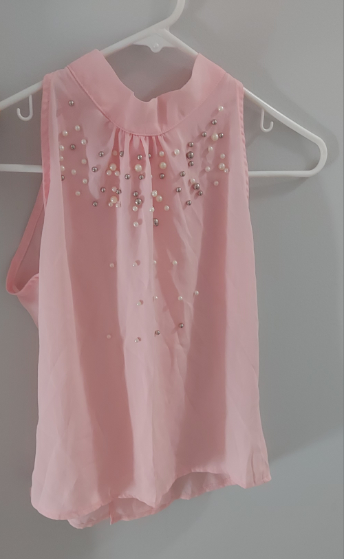 summer Pearl detailing top