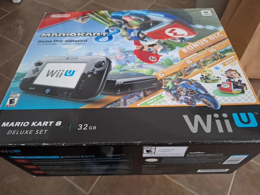 Nintendo Wii U Mario Kart 8 Deluxe Set 32GB thumbnail
