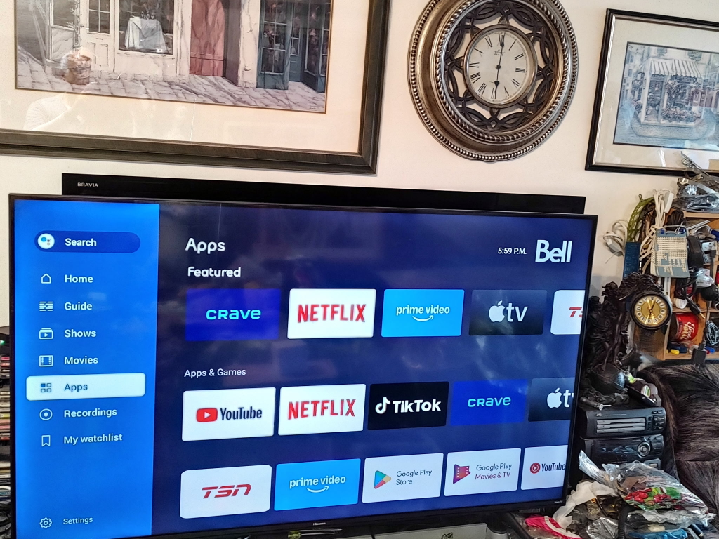 Hisense 55" high resolution LED Smart TV. Model 55R61G - photo 4