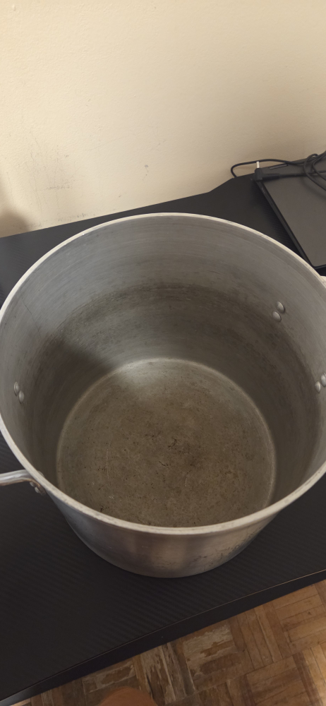 Large pot with lid - photo 2