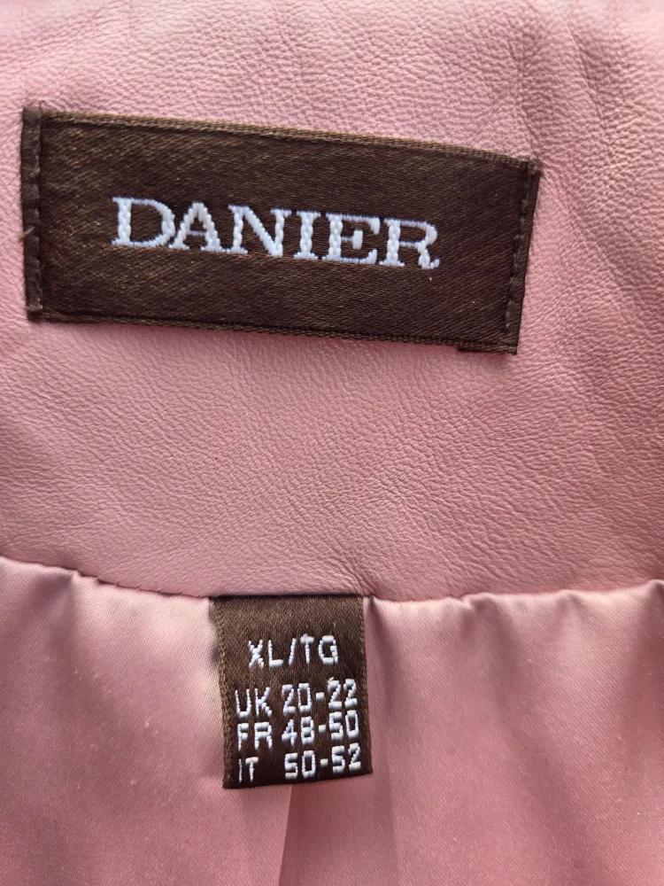 Danier Pink Leather Jacket image indicator(7)